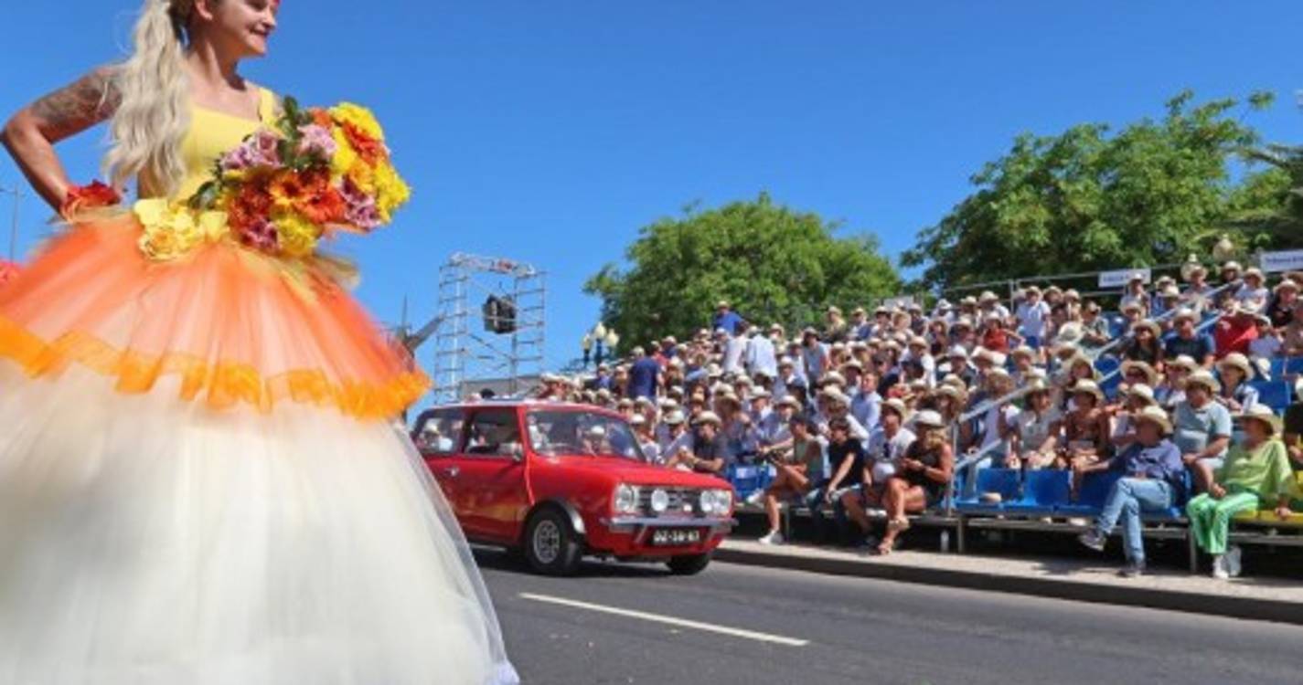 Imagens mostram animação e clássicos que lotaram a Avenida do Mar