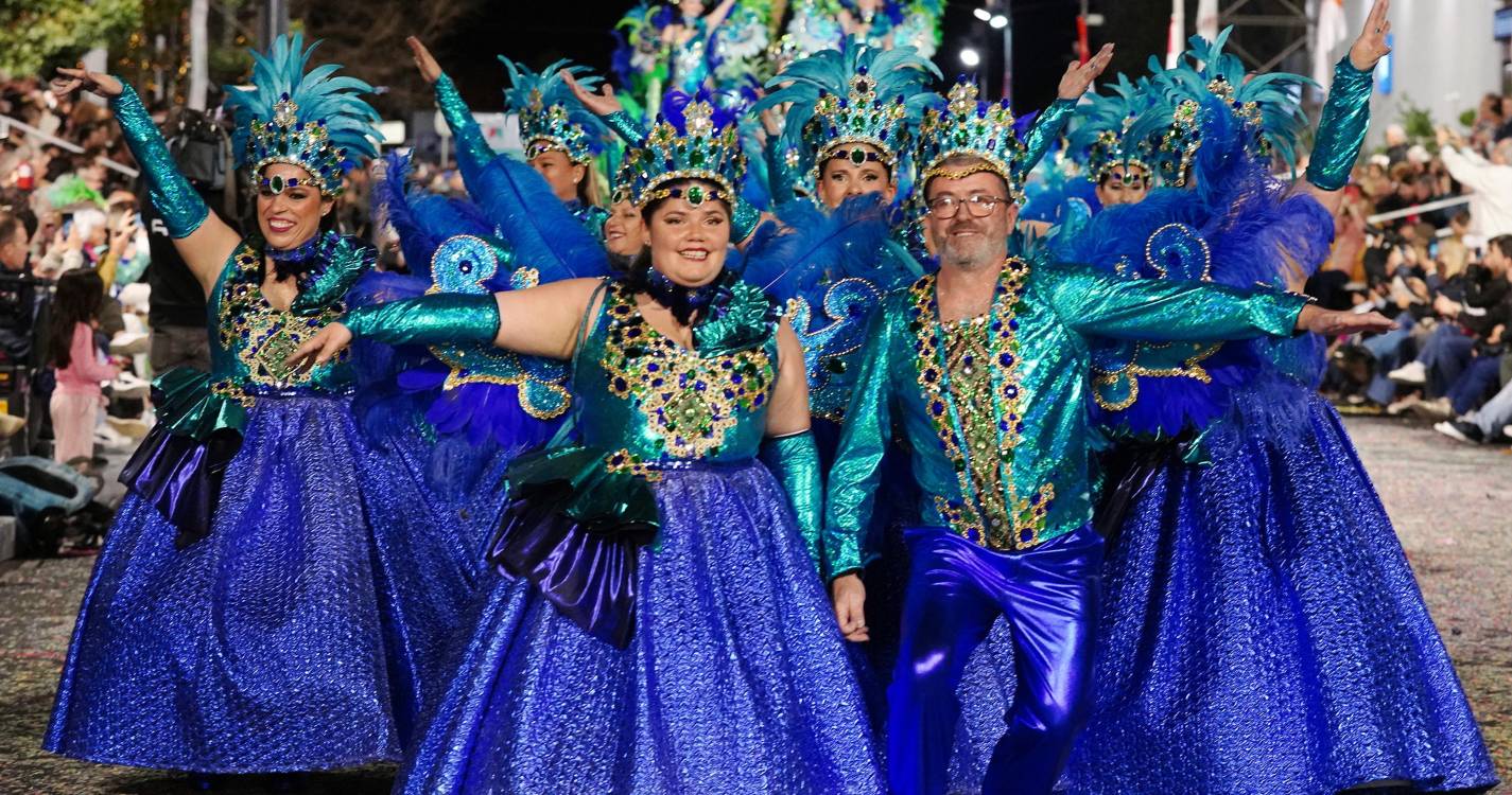 Veja como foi o Carnaval na Avenida cheia de cor e brilho