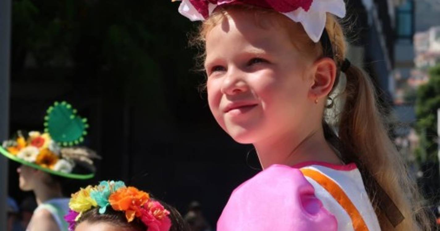 Imagens mostram animação e clássicos que lotaram a Avenida do Mar