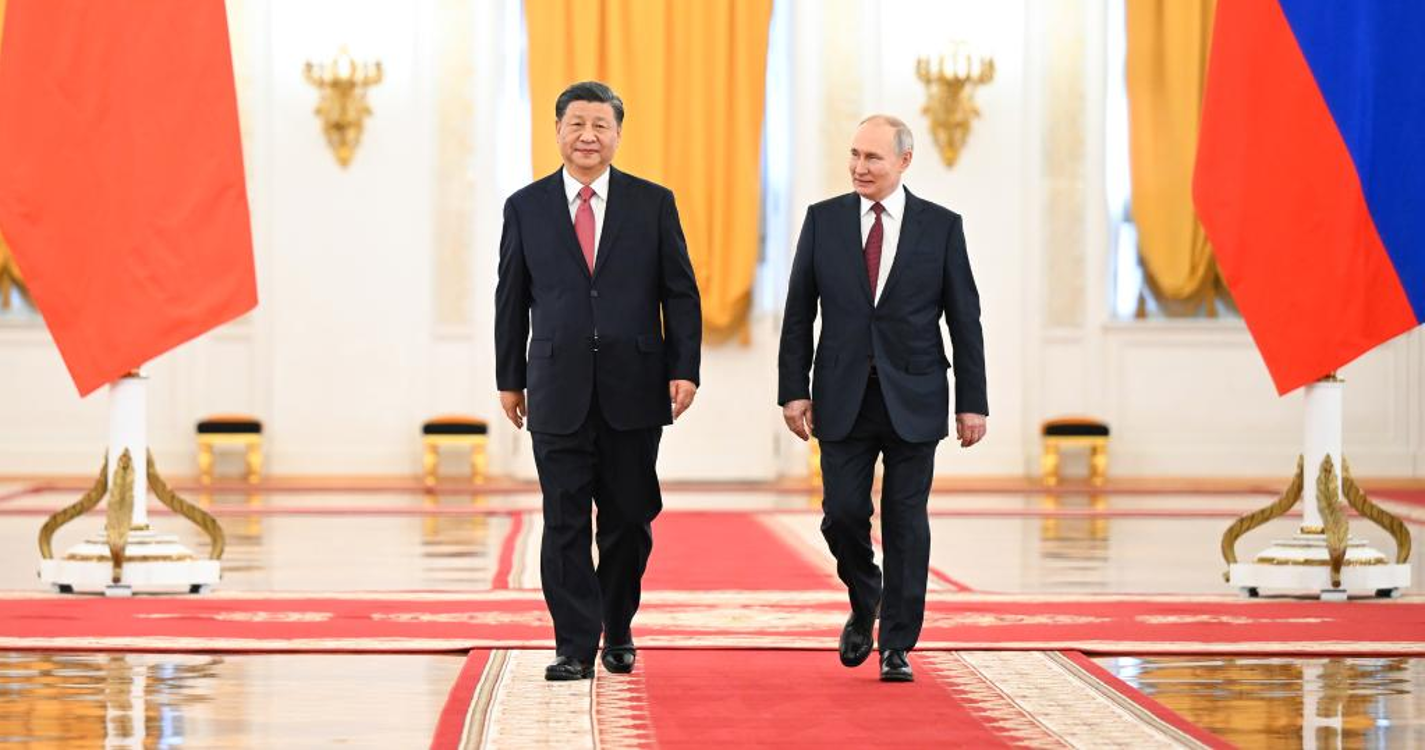 Xi Jinping diz que assegurar boas relações com a Rússia é “escolha estratégica”