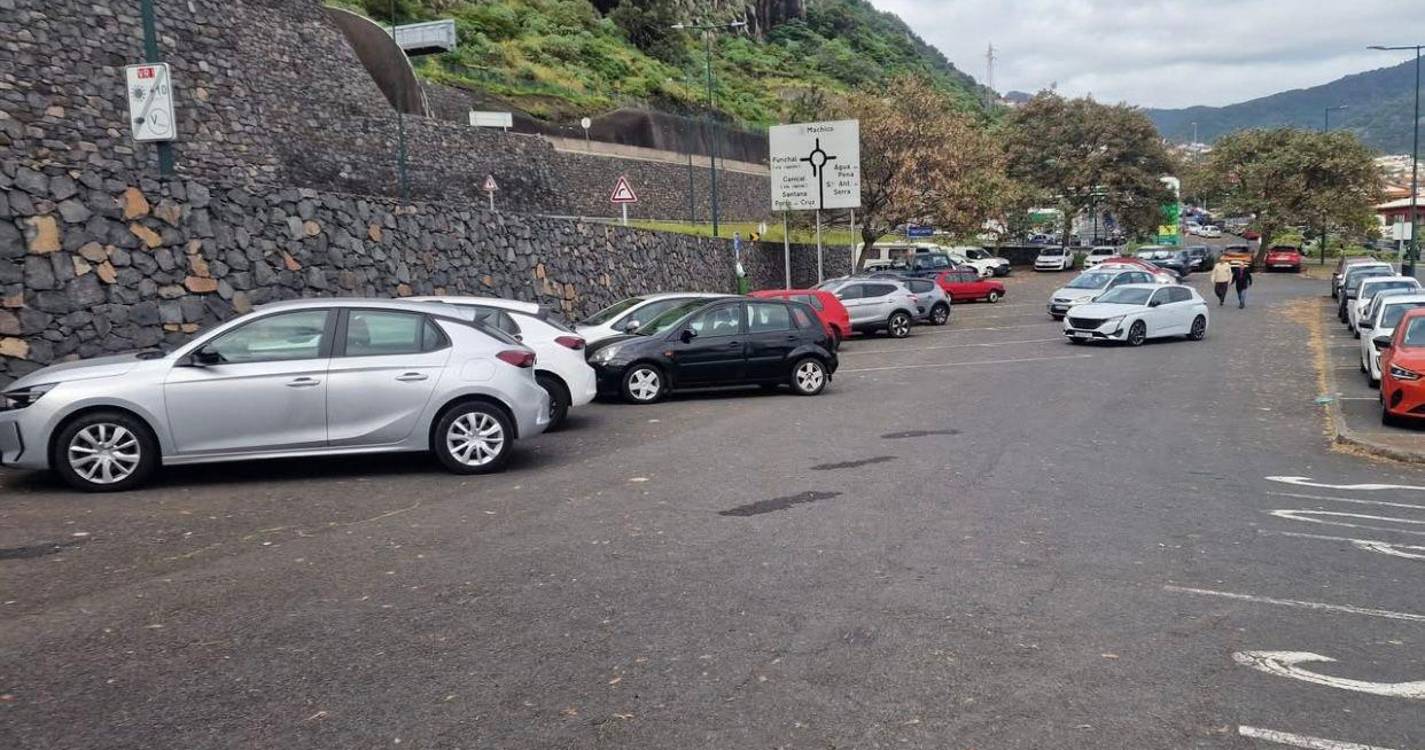 Ocupação indevida impede estacionamento dos autocarros de turismo em Machico