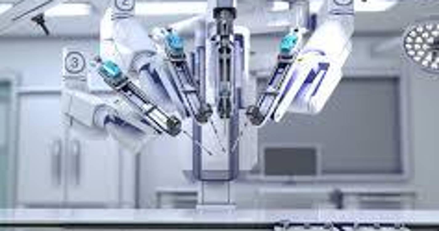 Primeira cirurgia robótica renal bem-sucedida