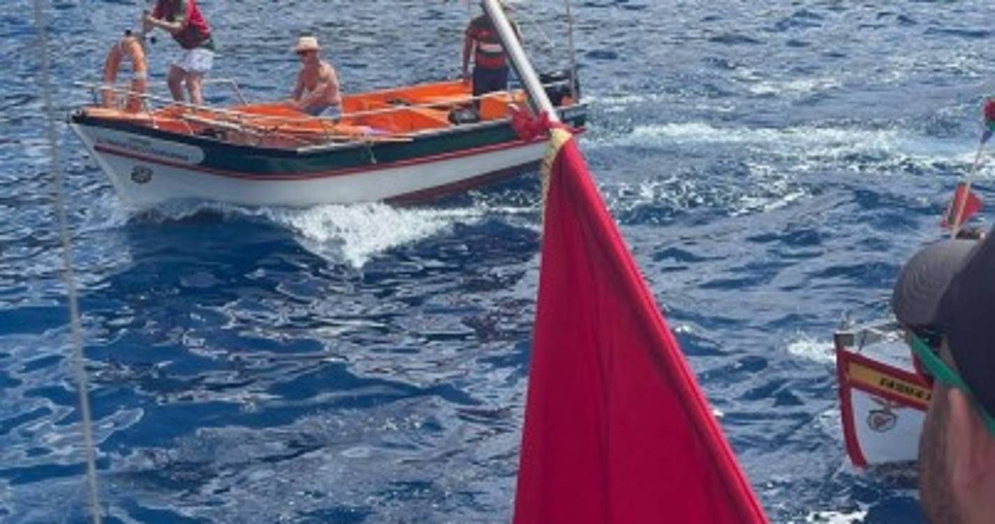 Procissão dos pescadores volta ao mar ao fim de 20 anos (com fotos)