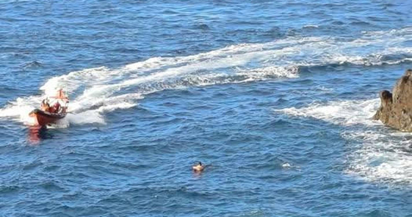 Sanas socorre banhista no Porto Moniz