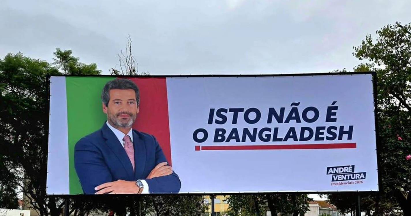 MP arquiva queixa contra cartazes do Chega sobre ciganos e Bangladesh