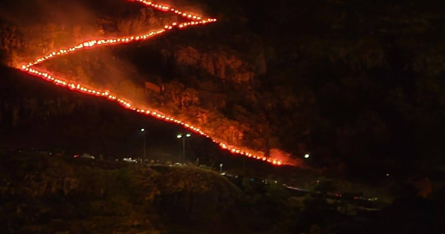 Facho em Machico obriga a intervenção dos bombeiros