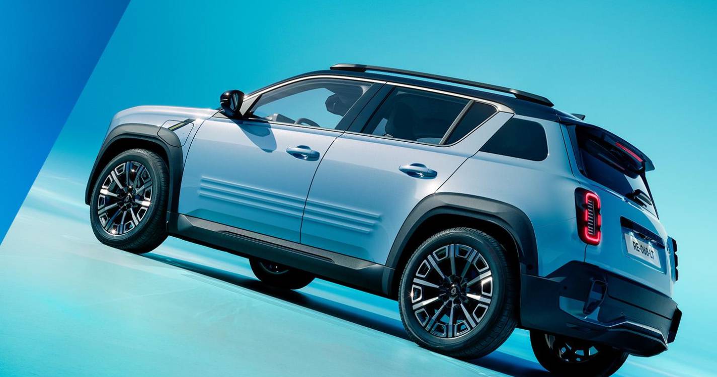 O Renault 4 E-Tech já chegou à Madeira