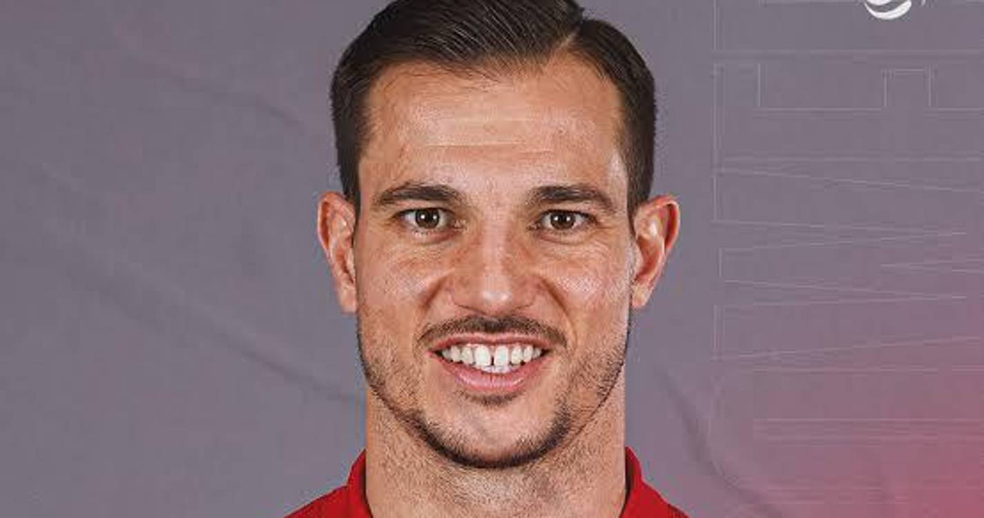 Arsenal confirma saída de Cédric Soares no final da temporada