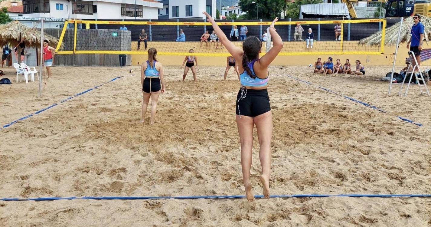 Joana Fagundes / Mariana Cruz e Bernardo Rebolo / Ricardo Bonifácio vencem 1.ª etapa de voleibol de praia