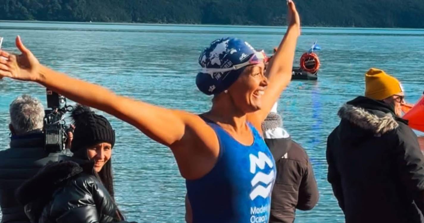 Mayra Santos conclui travessia entre a Madeira e o Porto Santo em tempo inferior ao esperado