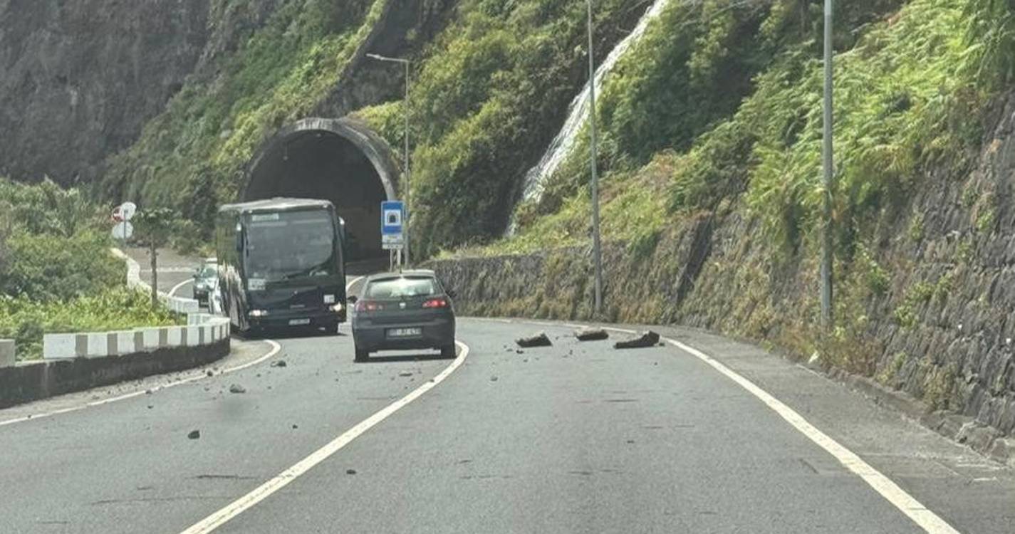 Olavo Câmara alerta para nova queda de pedras na via expresso do Seixal