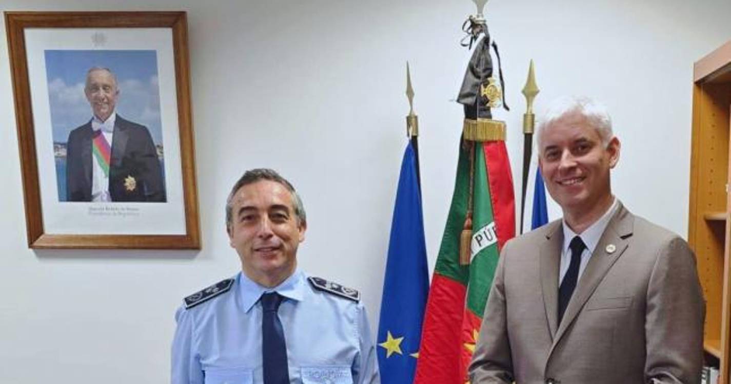 Comandante da PSP e presidente da Proteção Civil em reunião de trabalho