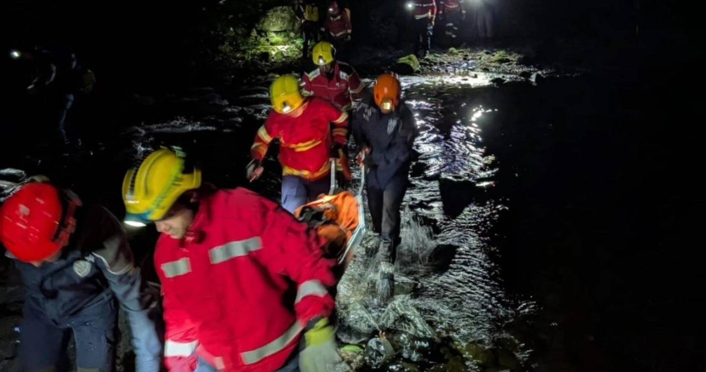 Brigada da PSP resgata turista na Ribeira da Janela (com fotos)