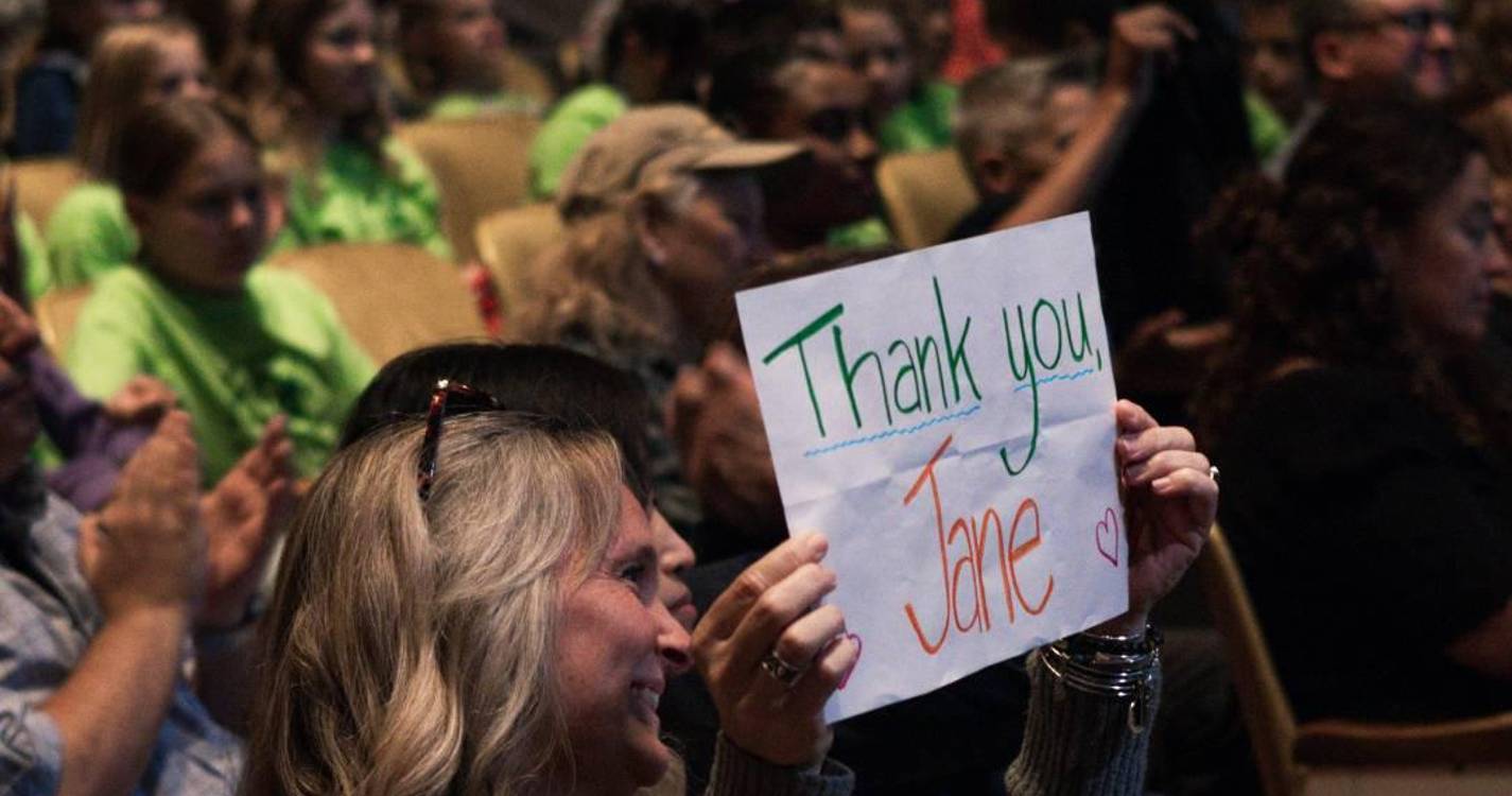 Morreu Jane Goodall investigadora dedicada aos chimpanzés