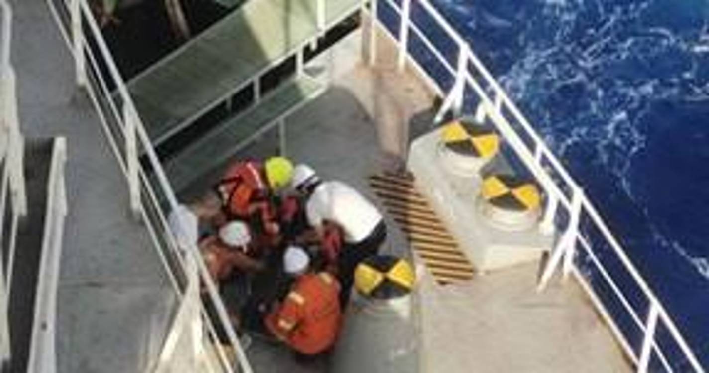 Marinha coordenou resgate médico de tripulante de navio mercante
