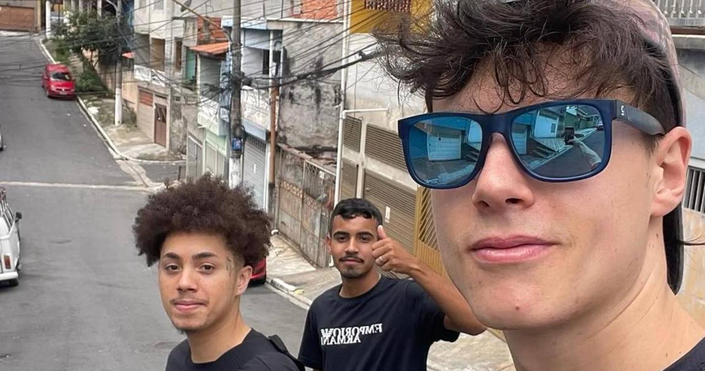 Atravessar África à boleia e de tenda às costas