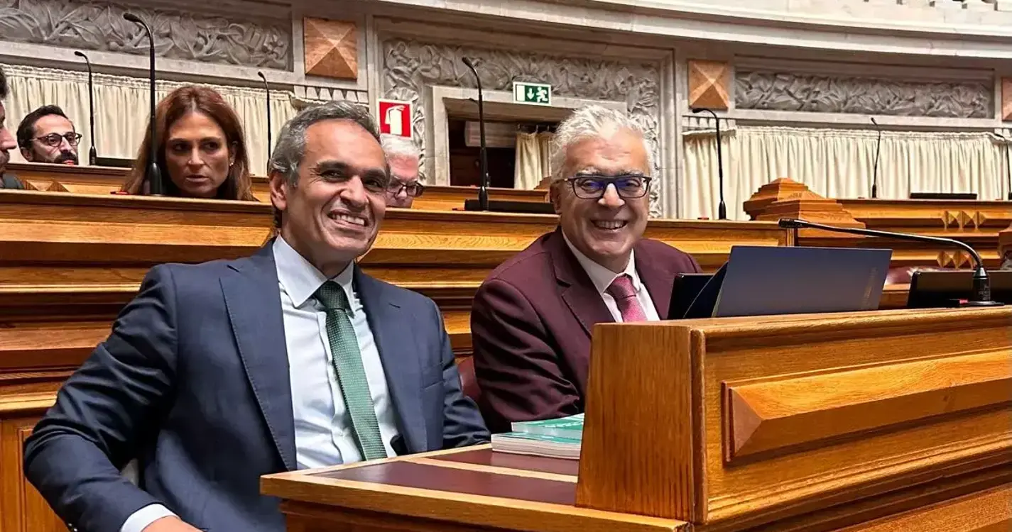 PS critica governos da AD e Regional e diz que “só conseguiram piorar” o Subsídio de Mobilidade