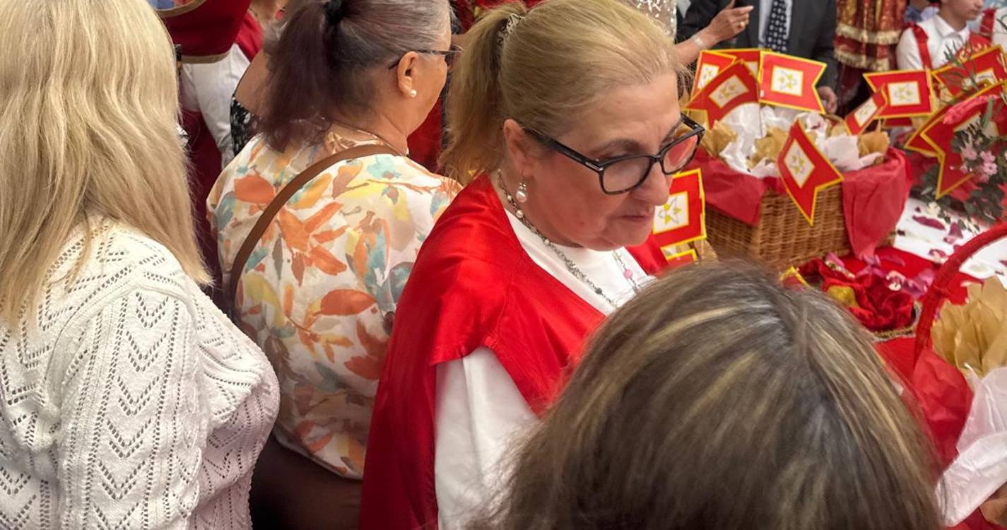 Comunidade madeirense no Reino Unido celebra Festa do Divino Espírito Santo (com fotos)