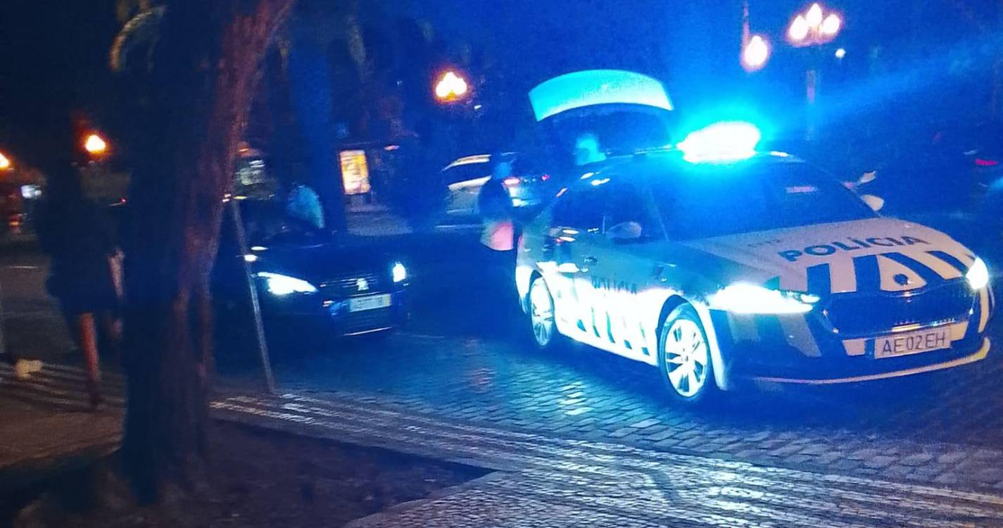 Condutor detido em flagrante com álcool na Avenida do Mar (com vídeo)