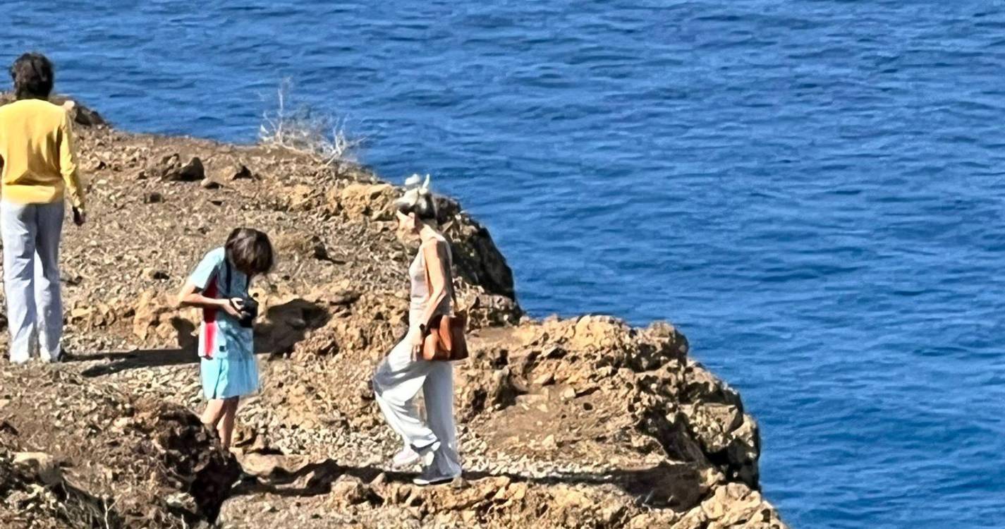 Turistas voltam a arriscar na Ponta do Pargo (com fotos e vídeo)
