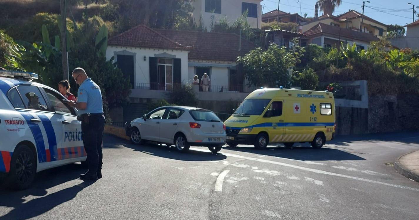 Despiste na Rua Conde Carvalhal resulta em dois feridos