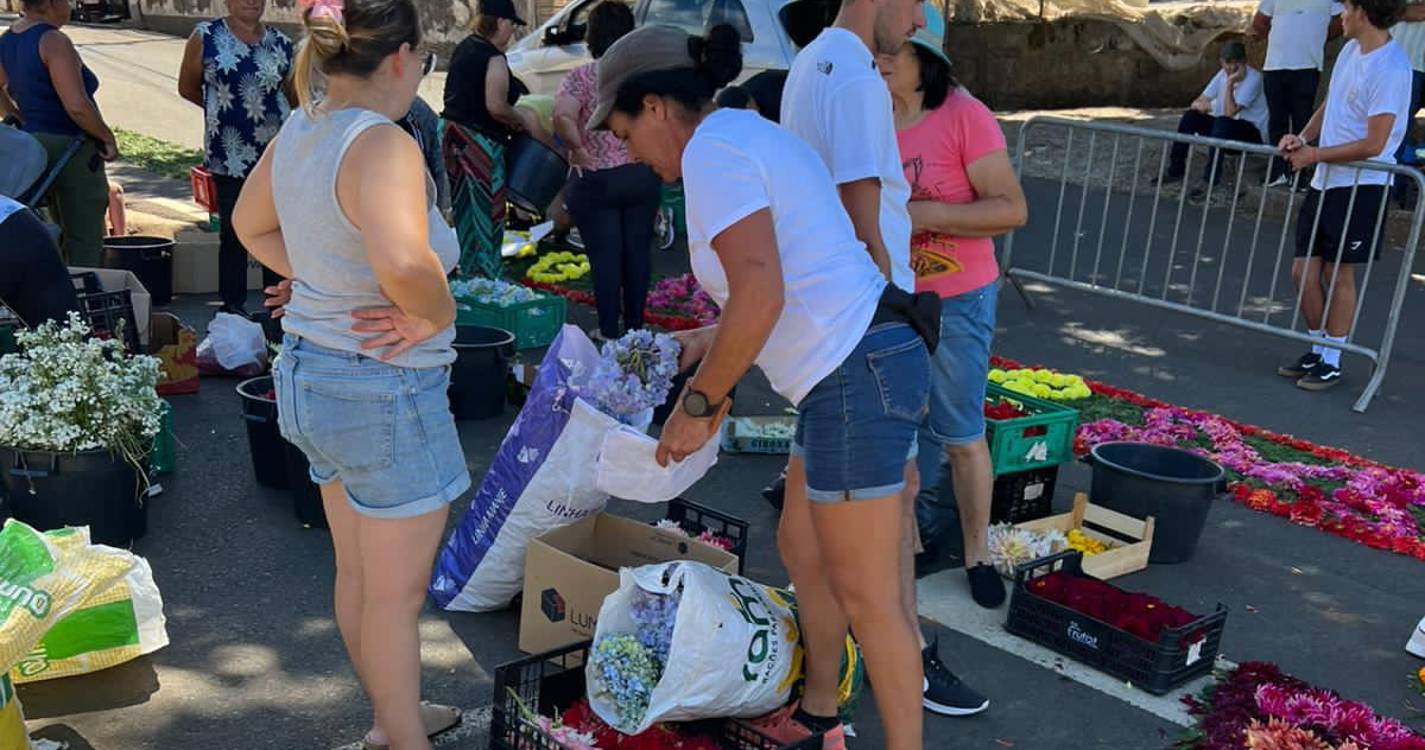 Encerramento da Festa de Nossa Senhora do Amparo reúne fiéis na Ponta do Pargo