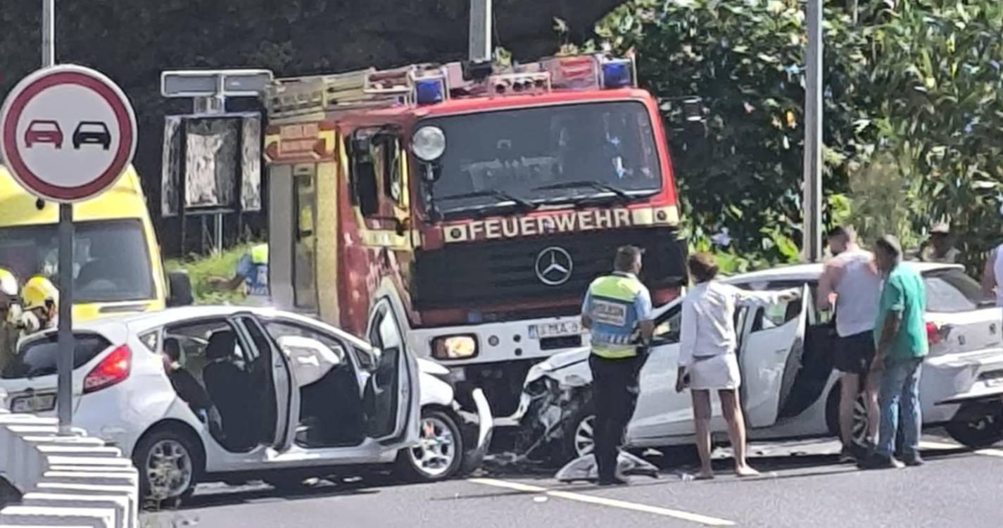 Colisão na Serra de Água mobiliza corporações de bombeiros e interrompe circulação
