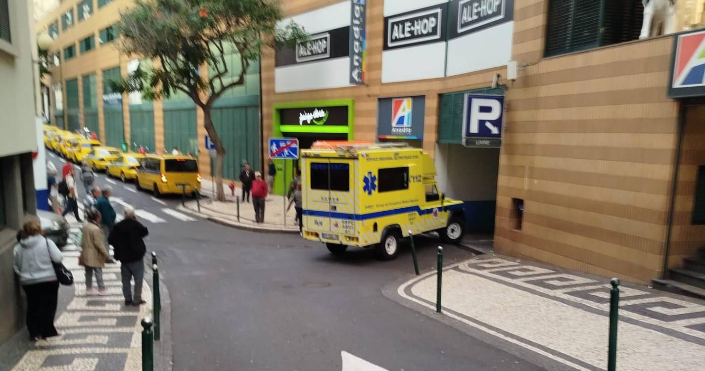 Homem hospitalizado após desmaio no Anadia Shopping