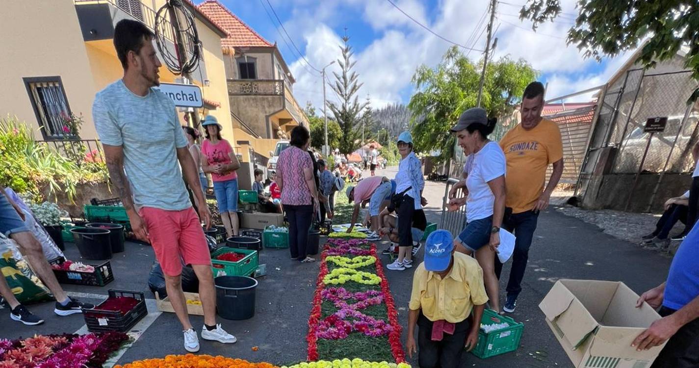 Encerramento da Festa de Nossa Senhora do Amparo reúne fiéis na Ponta do Pargo