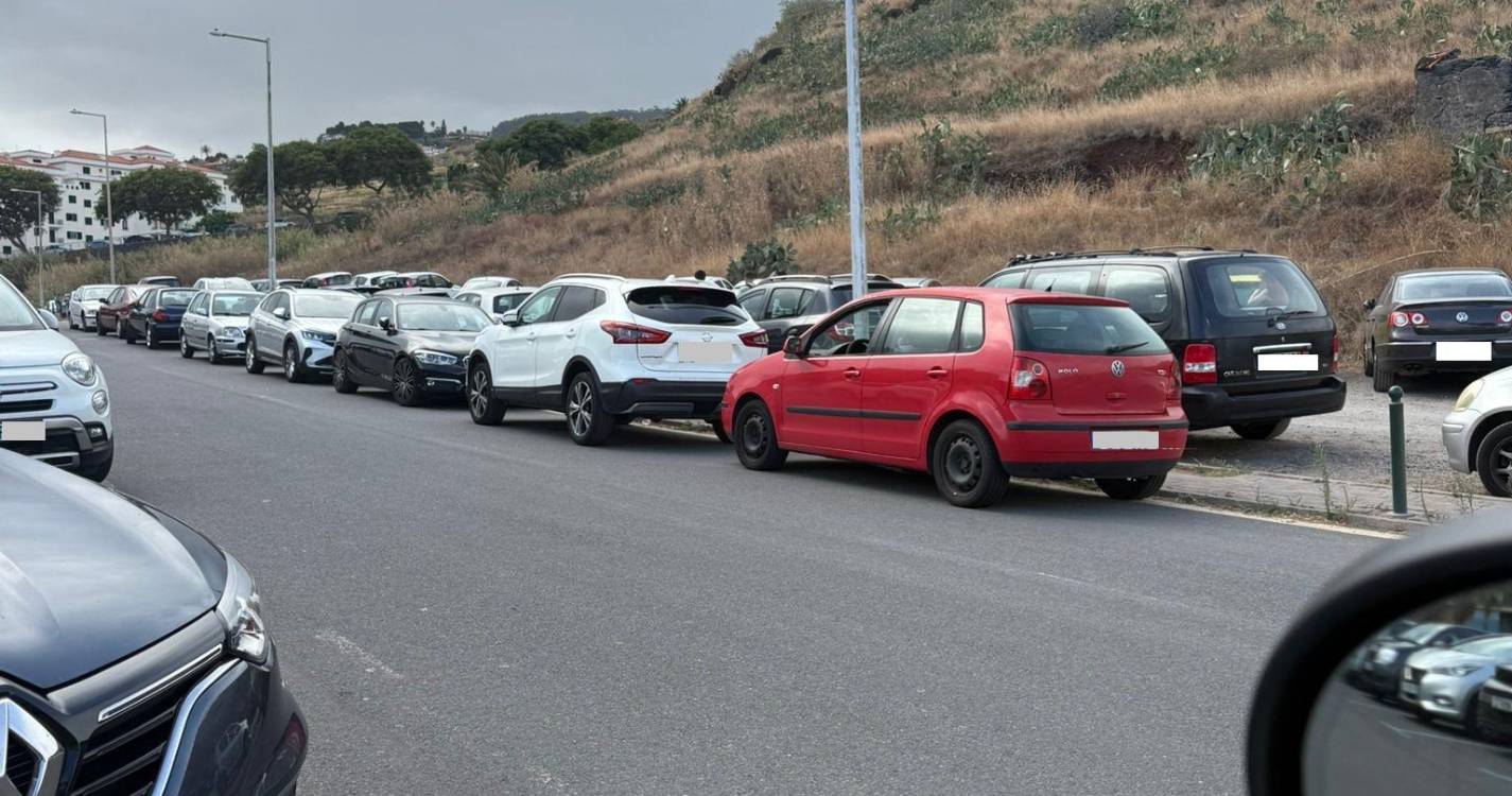 Moradores dos Reis Magos queixam-se de falta de fiscalização policial (com fotos)