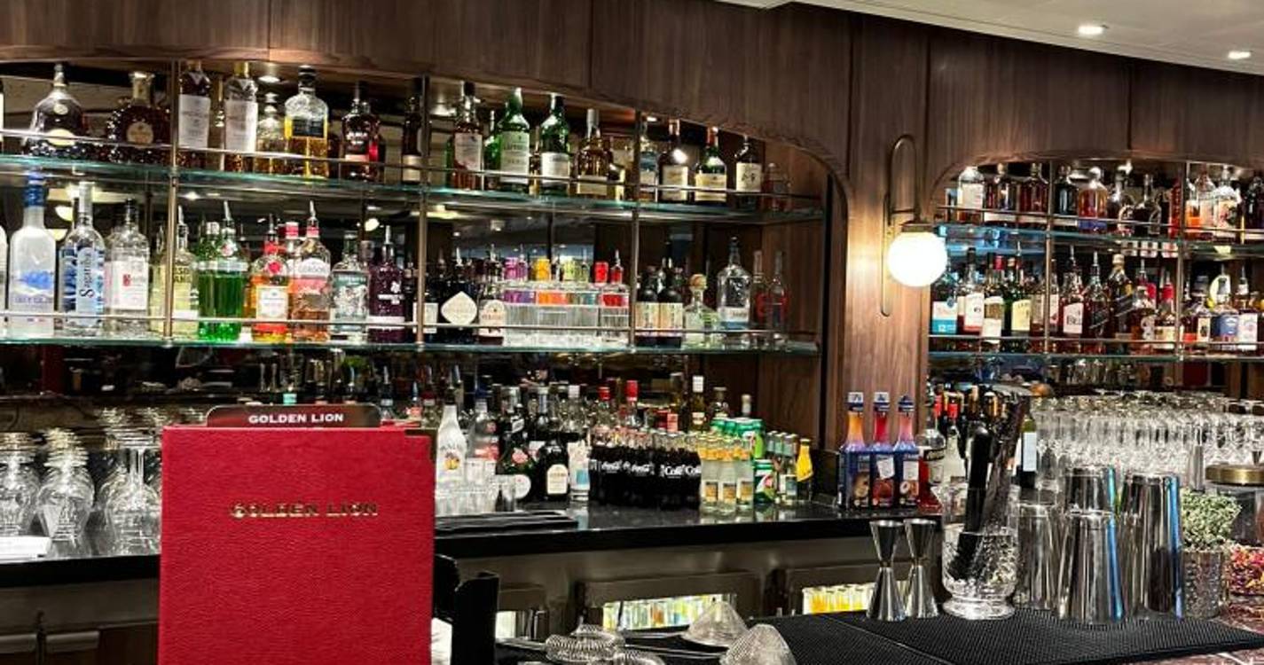 Entre a bordo do ‘Queen Anne’ e veja as joias da realeza inglesa (com fotos)