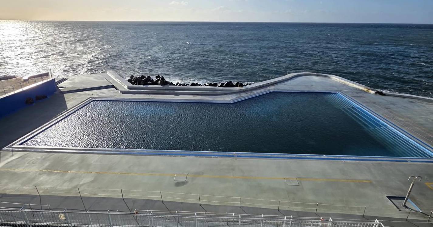 Frente Mar encerra acessos ao mar devido à tempestade