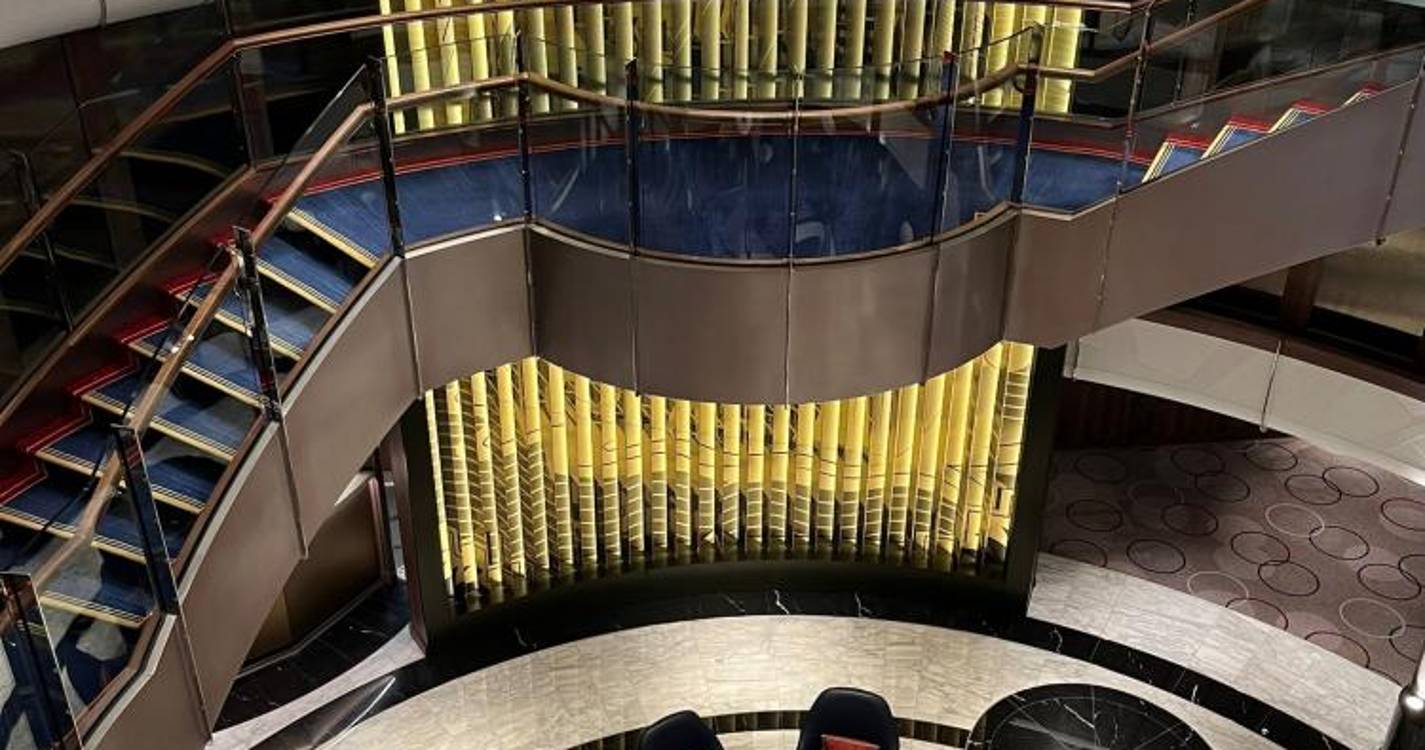 Entre a bordo do ‘Queen Anne’ e veja as joias da realeza inglesa (com fotos)