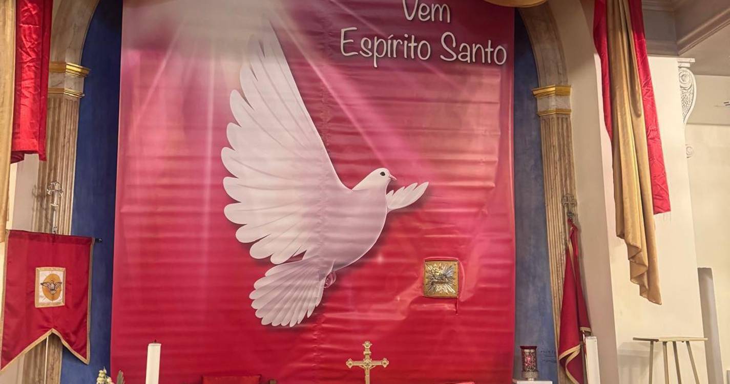 Comunidade madeirense no Reino Unido celebra Festa do Divino Espírito Santo (com fotos)