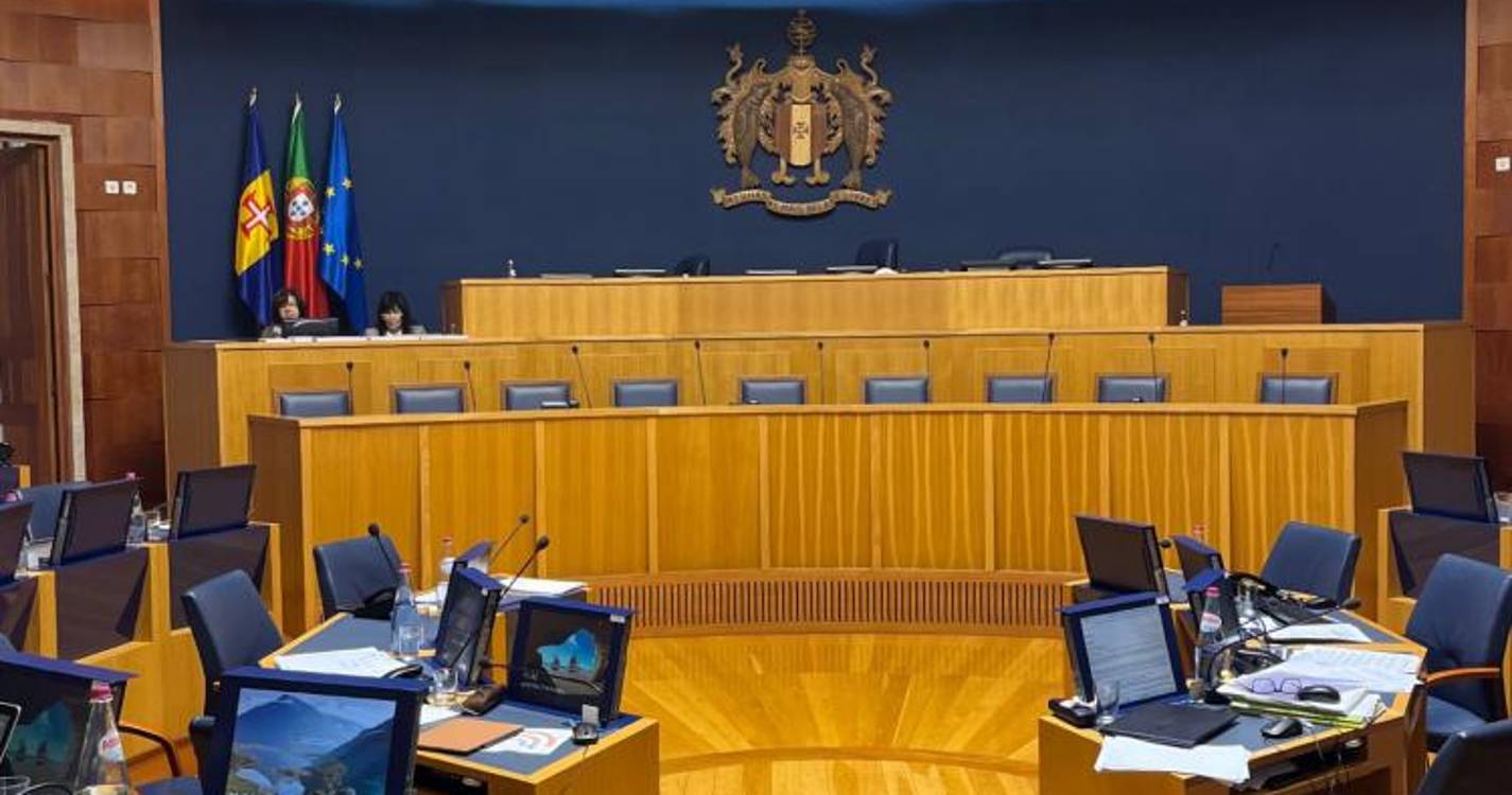 Maioria chumba voto de pesar do falecimento de Navalny pelo PCP