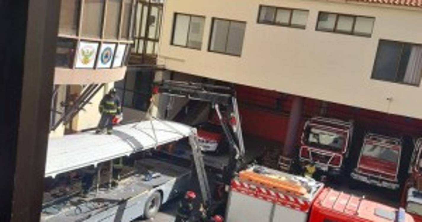 Bombeiros Sapadores testam ferramentas em treino operacional