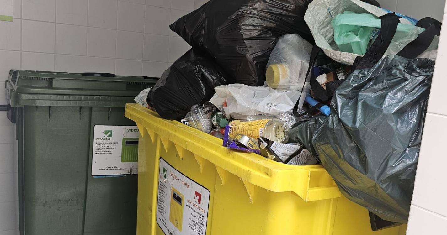 Moradores queixam-se de falhas na recolha dos resíduos