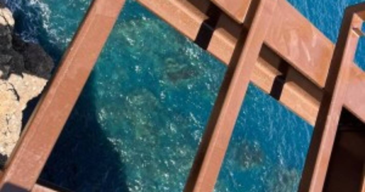 Fotos mostram como está a ficar o miradouro do Guindaste no Faial