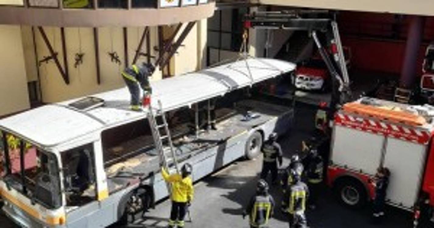 Bombeiros Sapadores testam ferramentas em treino operacional