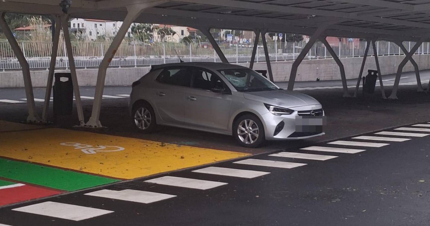 Destroços em supermercado de São Vicente danificaram uma viatura