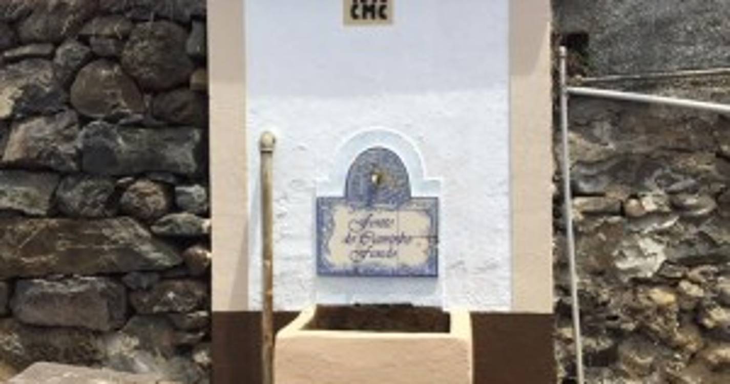 Junta de Freguesia da Calheta recuperou fontanários. Saiba quais.
