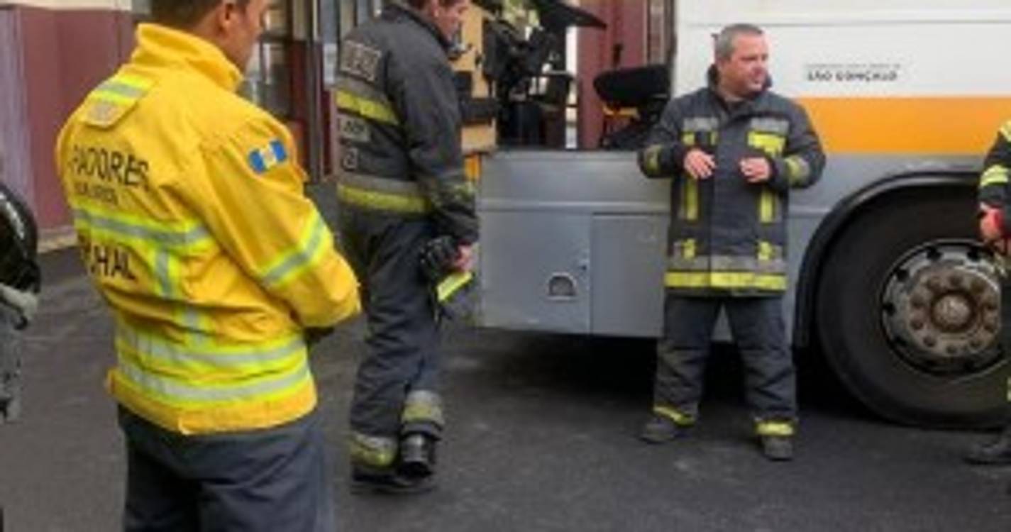 Bombeiros Sapadores testam ferramentas em treino operacional