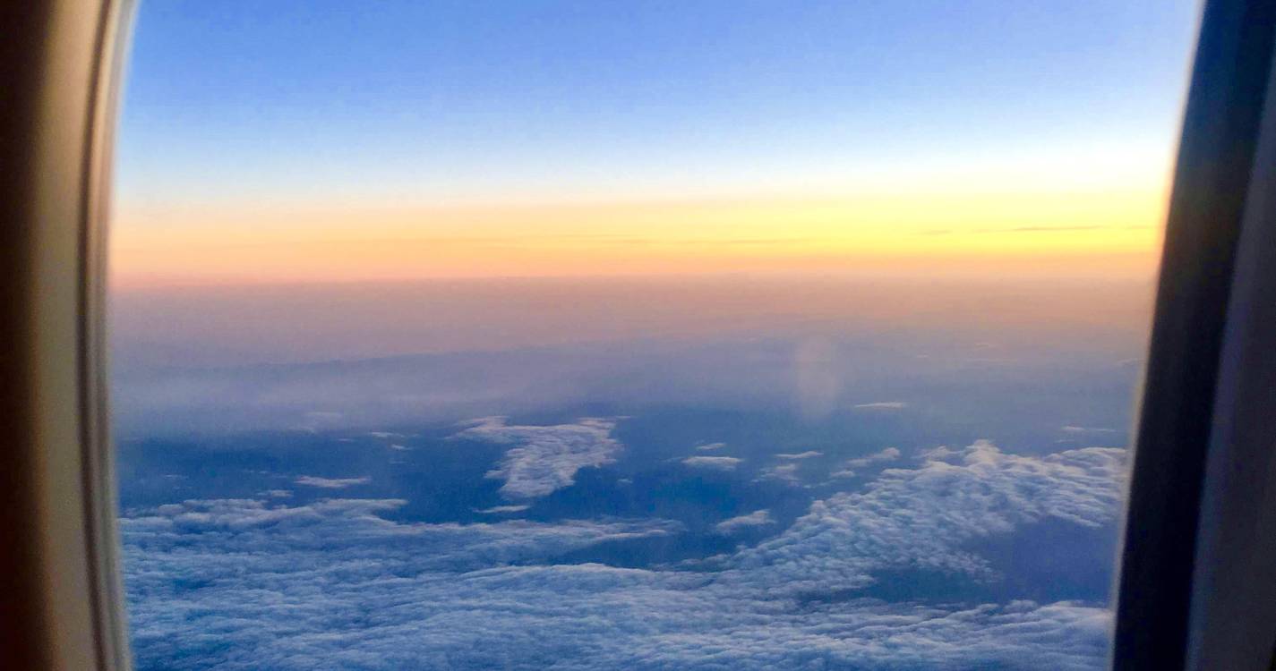 Avião com 147 cidadãos repatriados, a maioria portugueses, aterrou às 10.16 em Lisboa