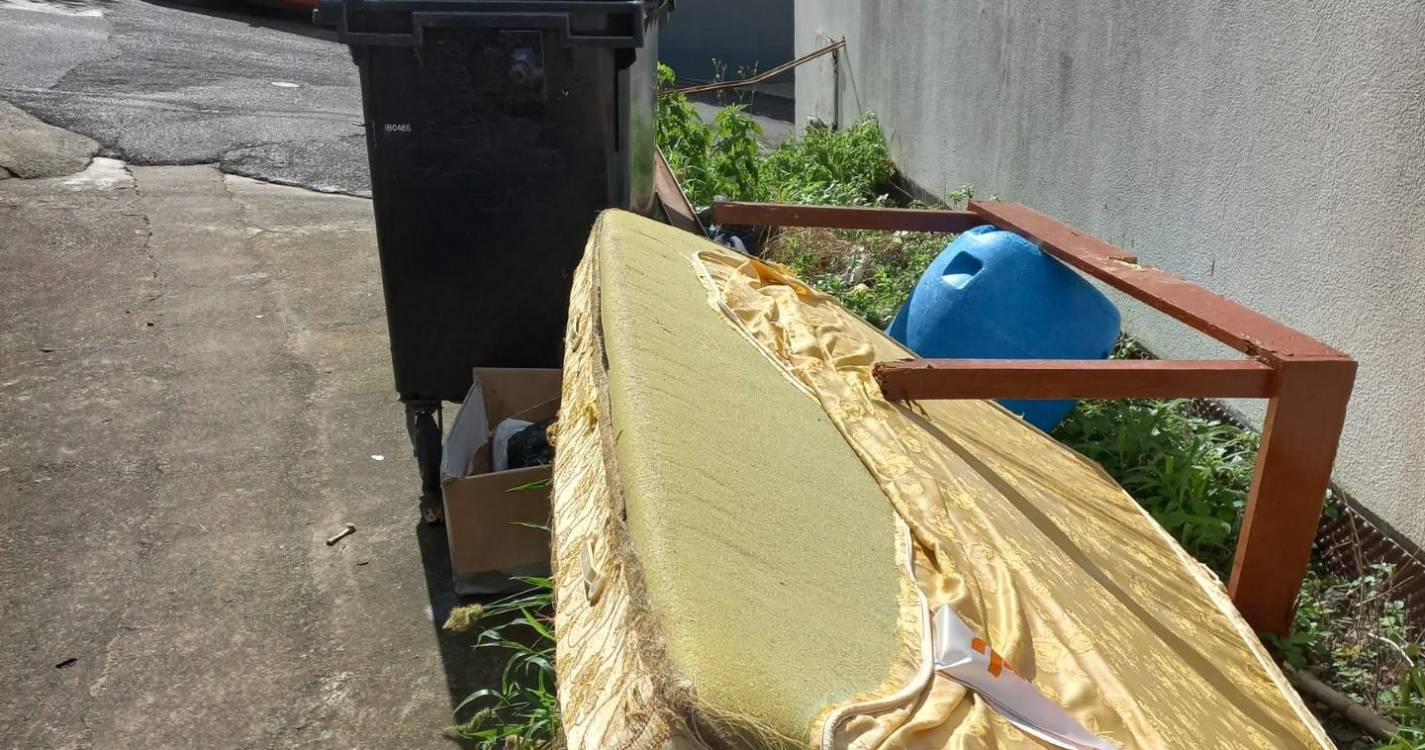 Localização de ponto de recolha de lixo em Machico gera discórdia