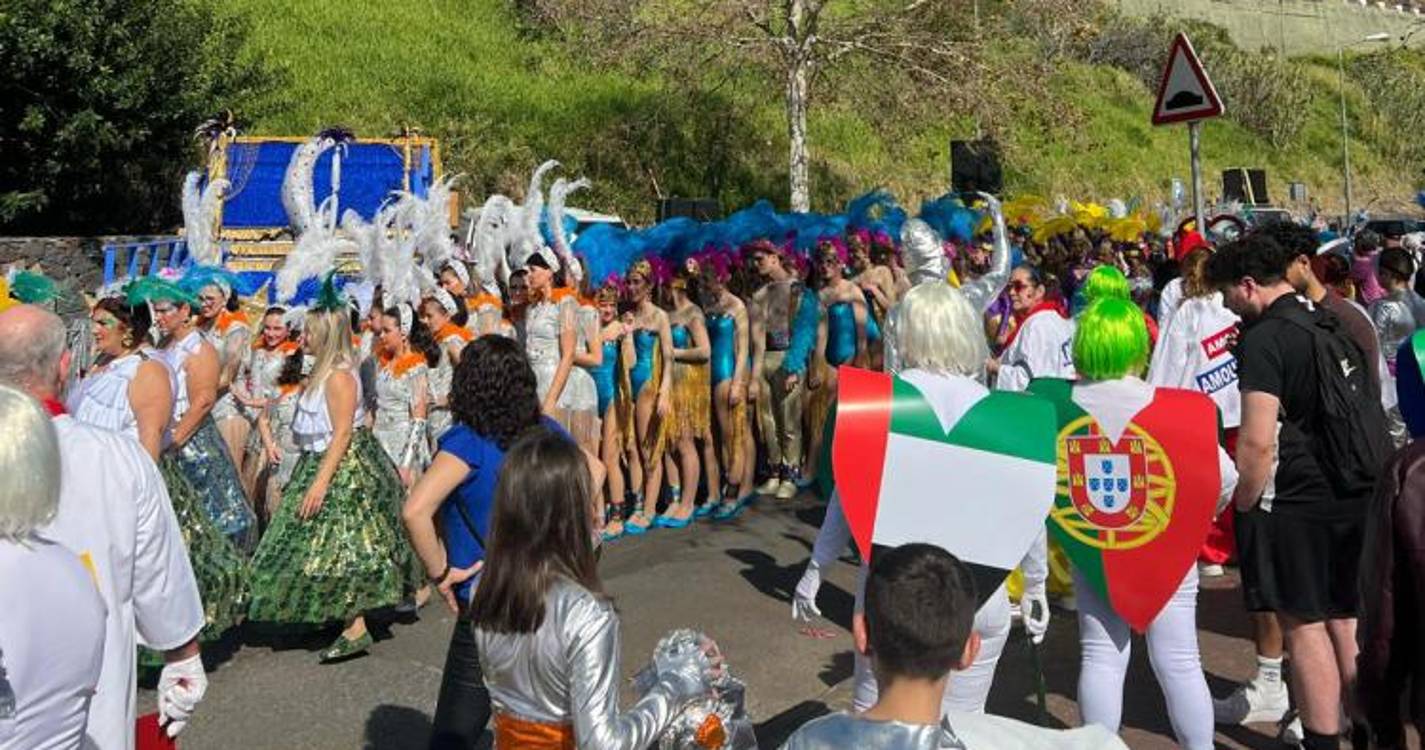 Machico festejou Carnaval com desfile pomposo (com fotos)