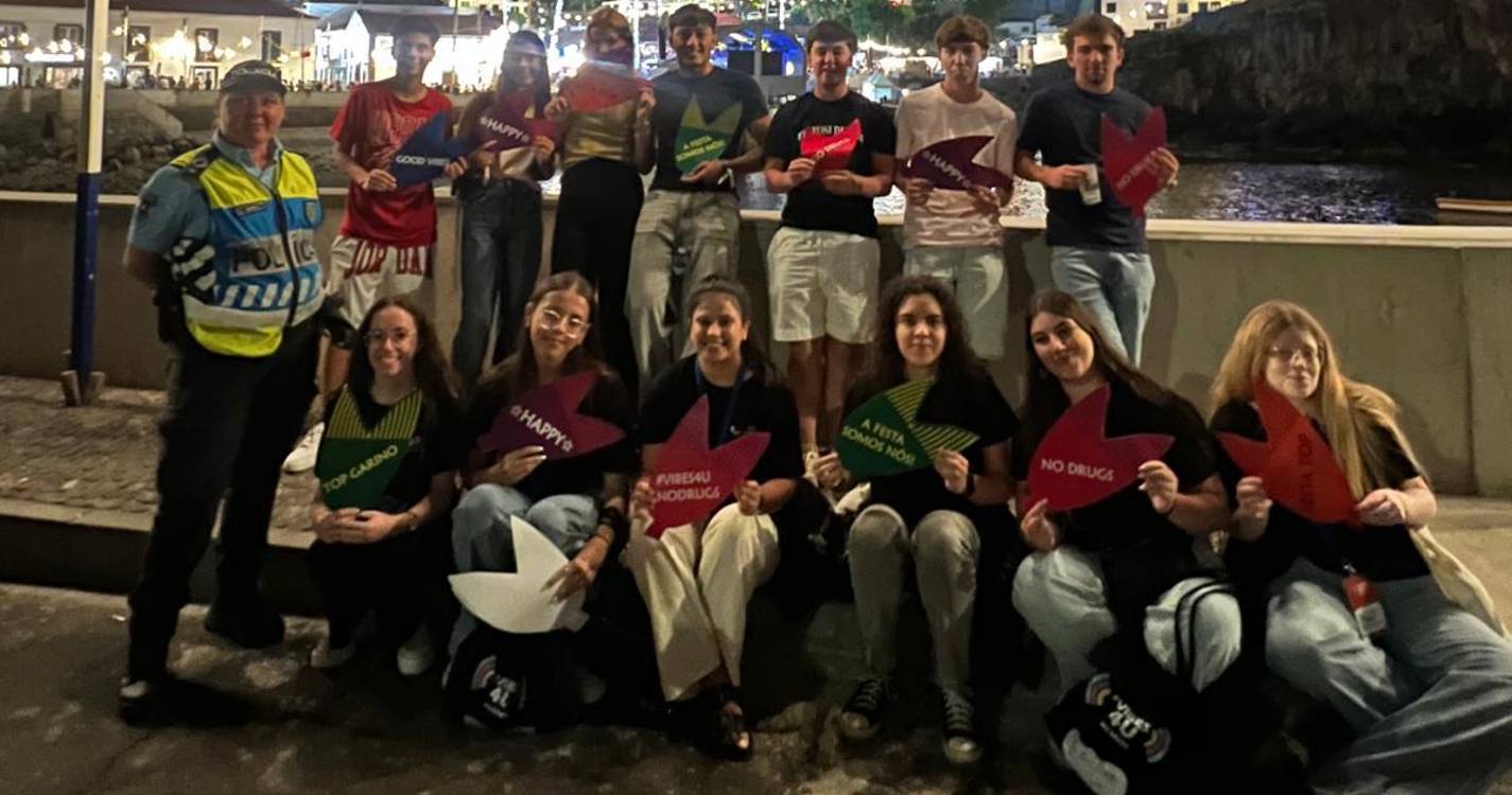 #Vibes4U NoDrugs sensibiliza frequentadores da Festa da Espada Preta de Câmara de Lobos