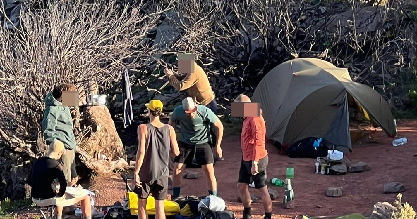 Turistas montam pelo menos três tendas no percurso para o Pico Ruivo (com vídeo e fotos)