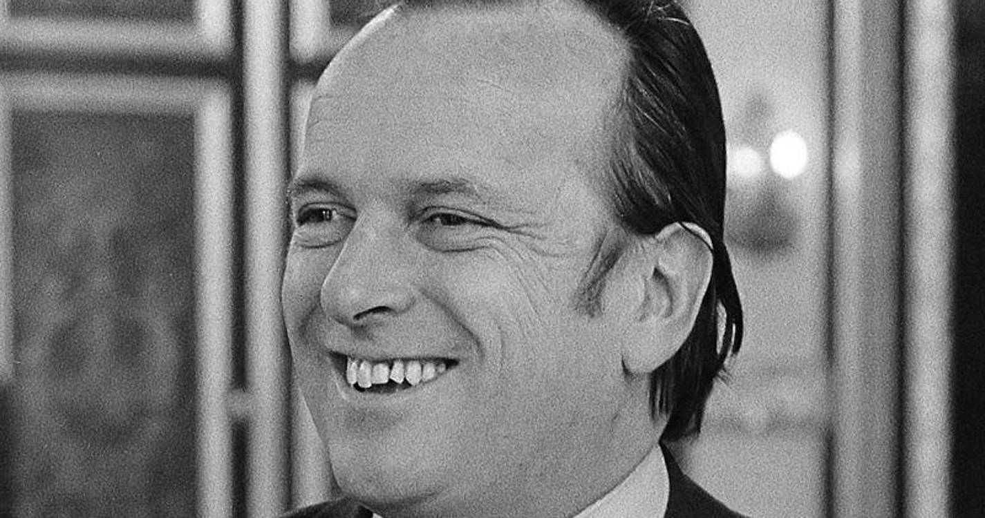 PSD-M curva-se perante memória de Pinto Balsemão, “um democrata”