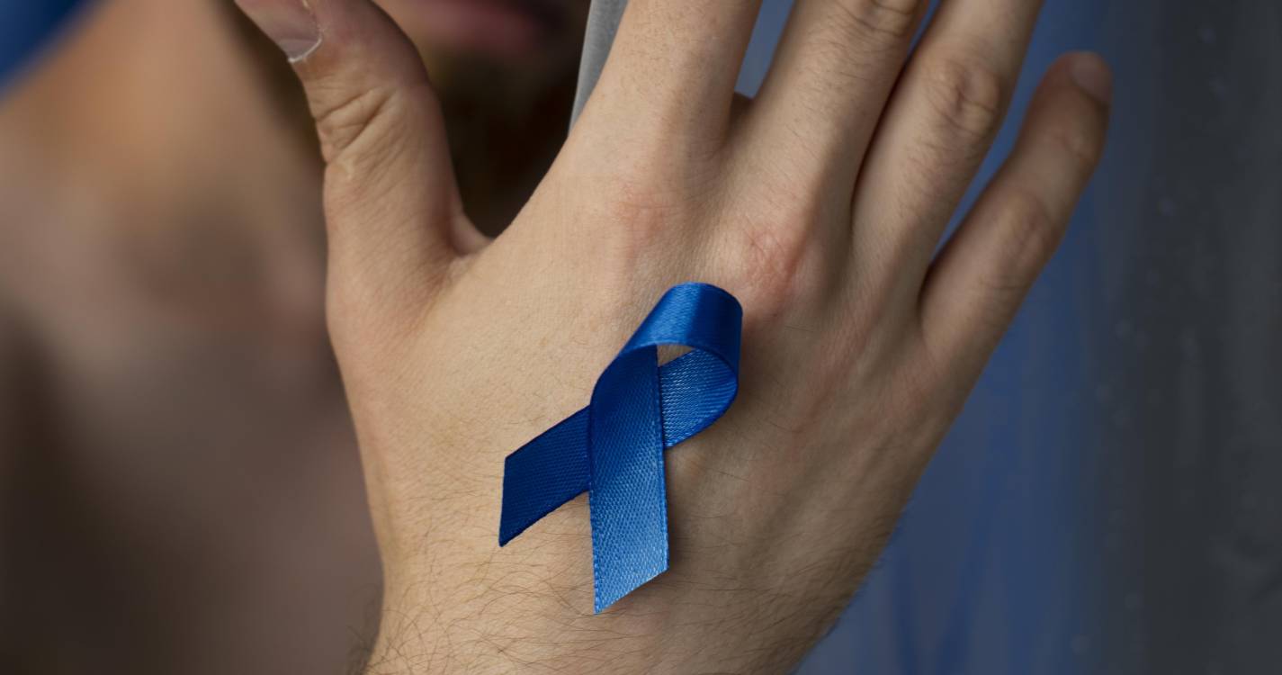 Cirurgia robótica vantajosa para tratar cancros como o do útero, próstata e rim