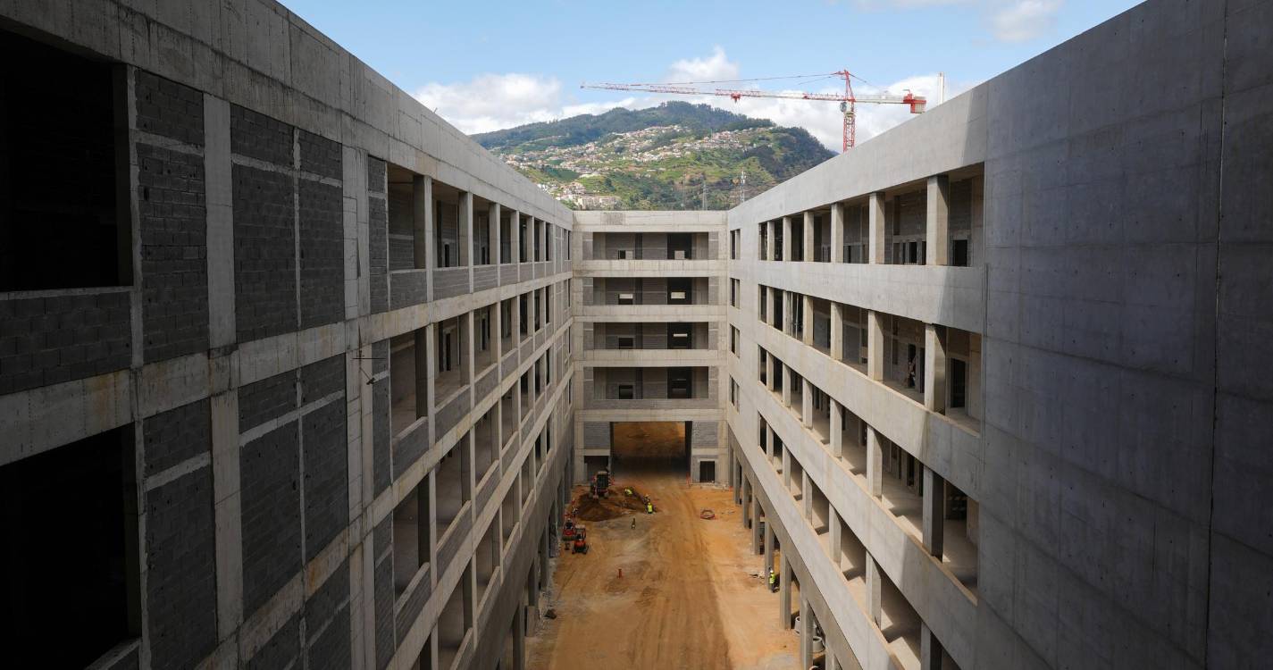 ‘À descoberta do novo hospital’ deu a conhecer o futuro do setor. Reveja imagens e vídeo aqui